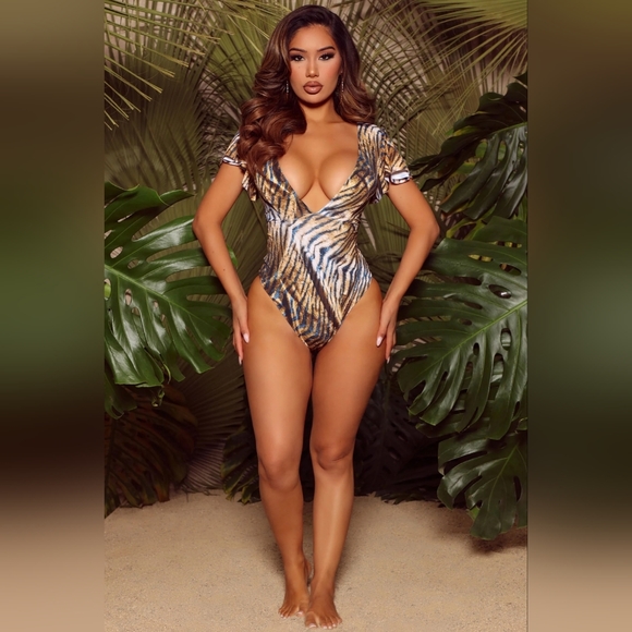 Fashion Nova Animal Print 🐯One Piece Swimsuit *new* - Picture 2 of 6